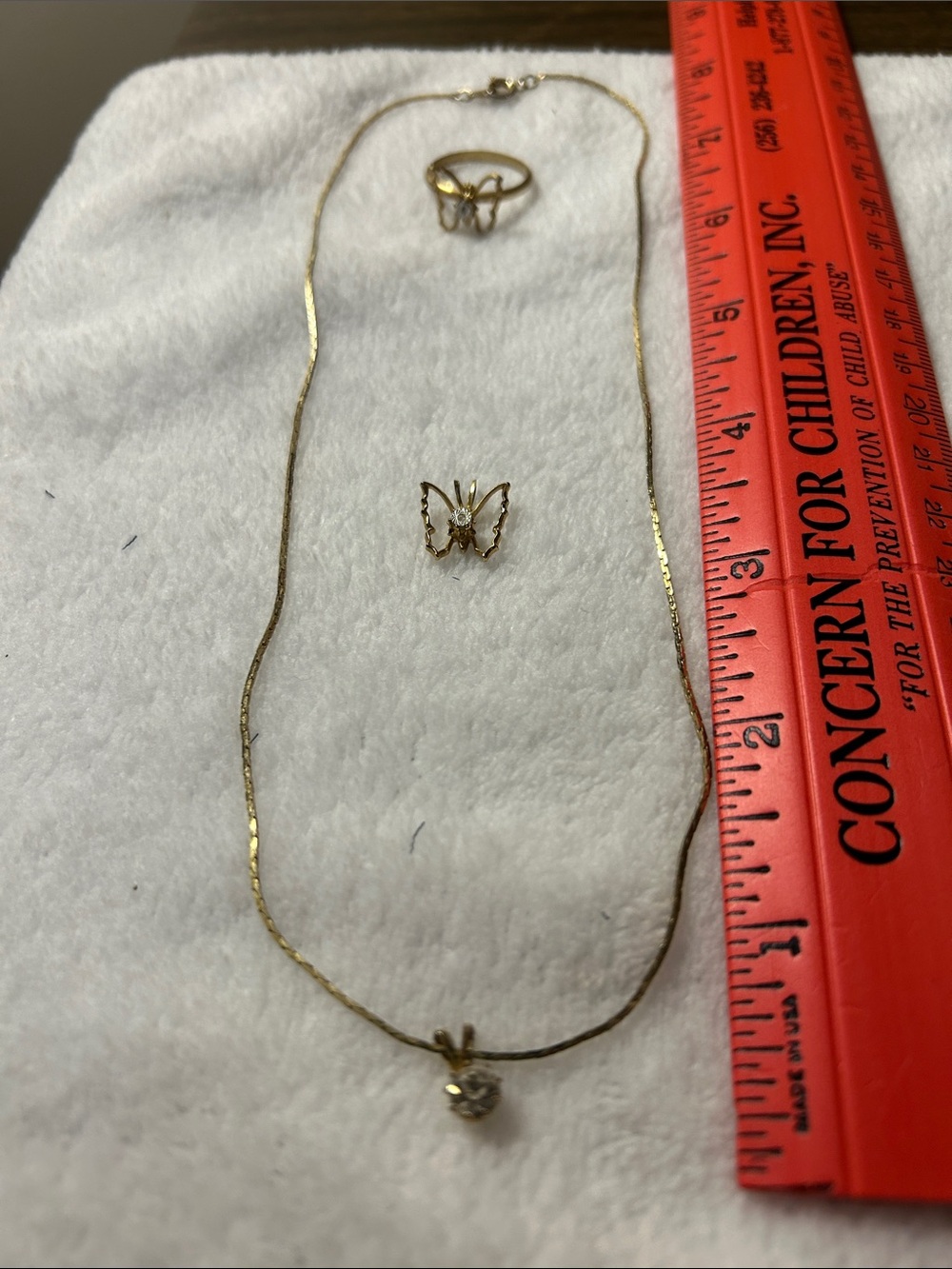 Butterfly ring, pendant and necklace with a little solitaire pendant (4 pcs)